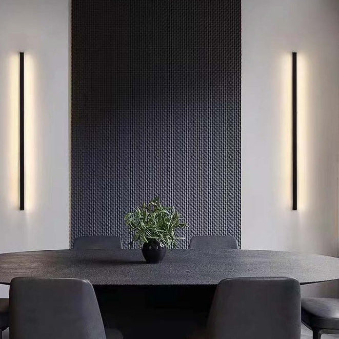 led seinävalaisin